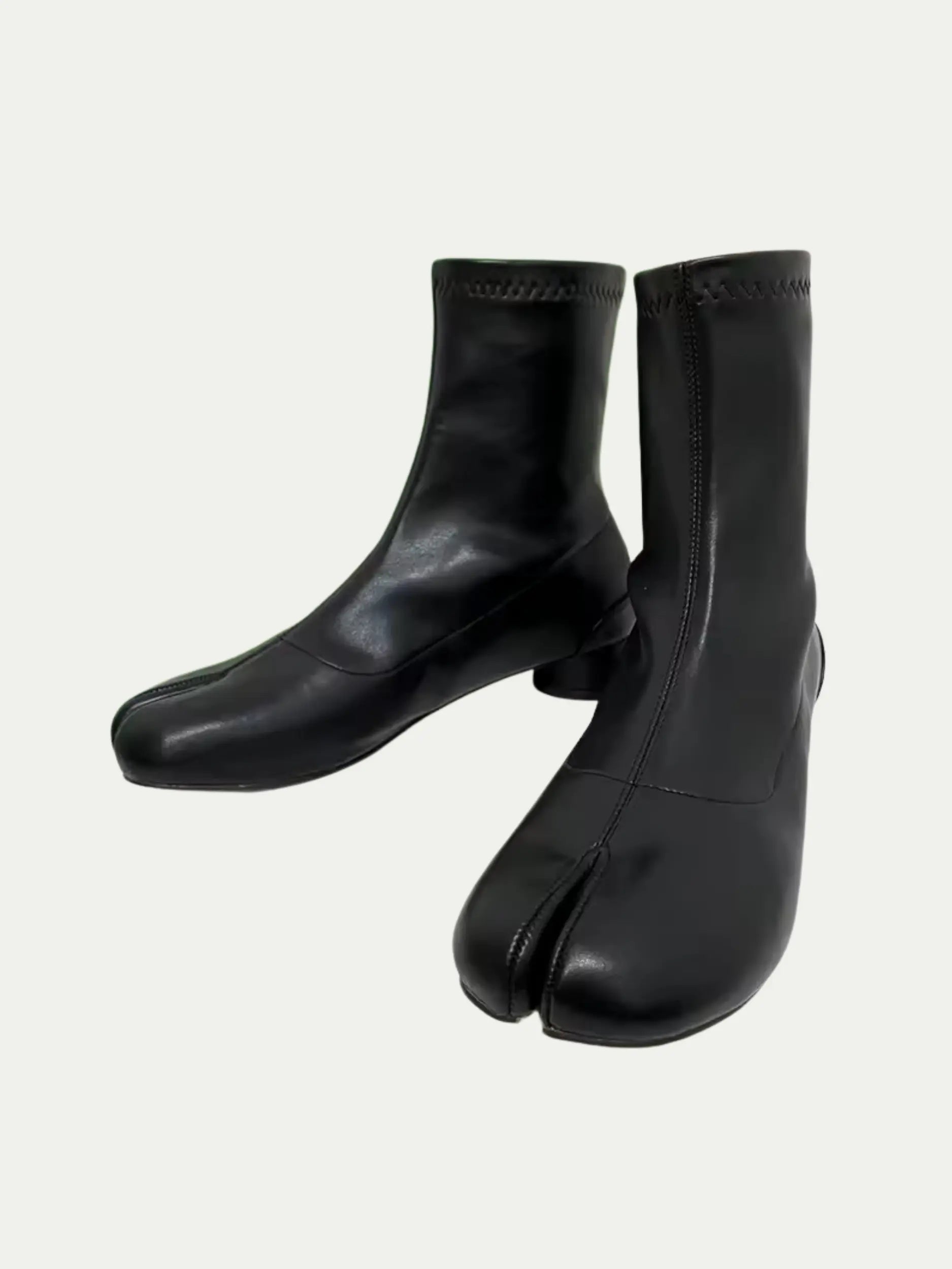 Tabi Boots